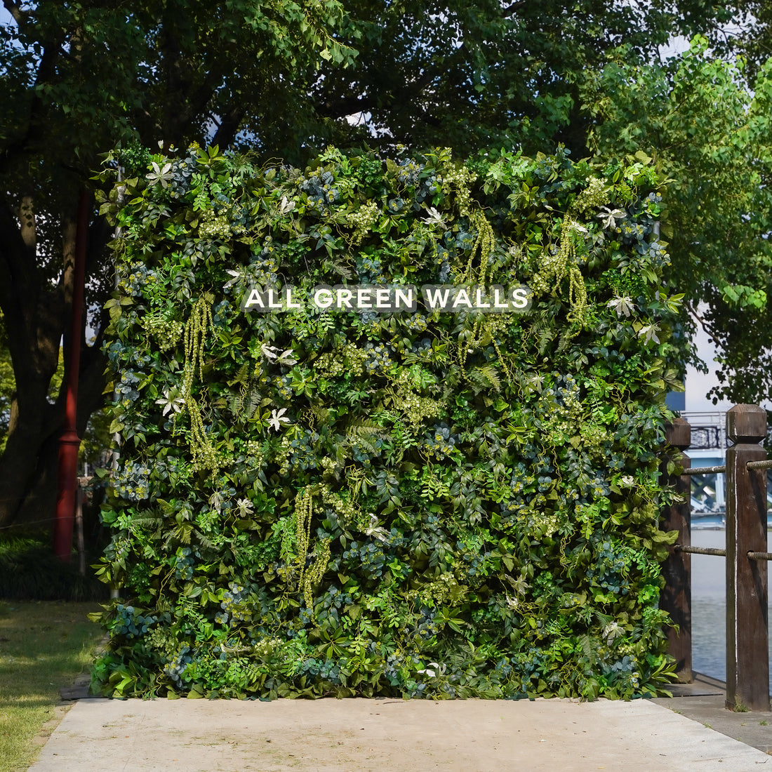 Olive：Fabric Rolling Up Artificial Green Wall - Easy Decor for Home, Hotel, Cafe, Salon